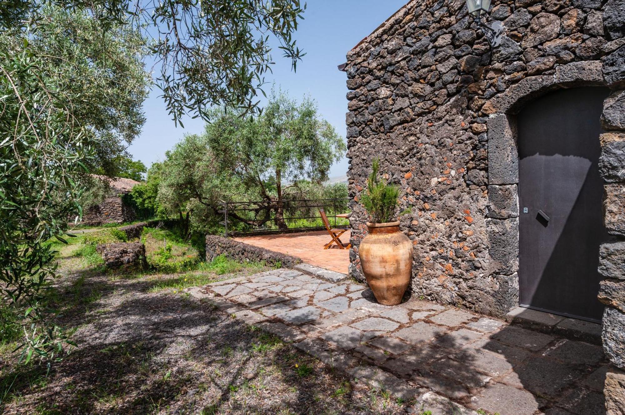 Terrazze Dell'Etna - Country Rooms And Apartments Randazzo Εξωτερικό φωτογραφία